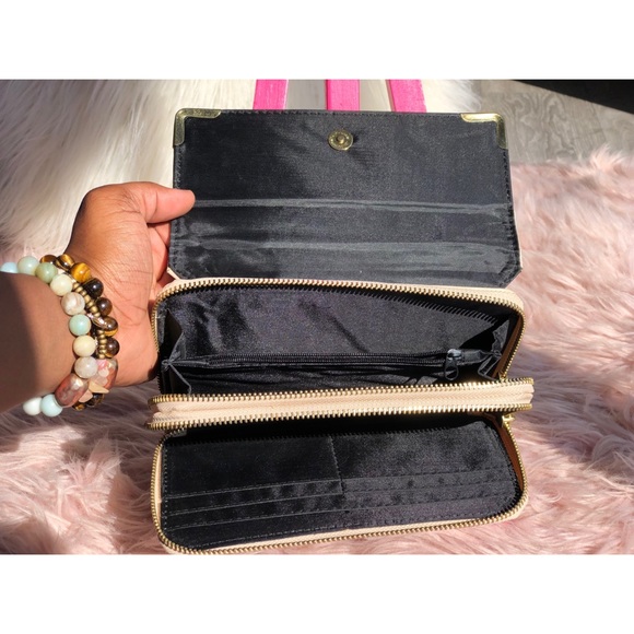 Cream Clutch/Wallet/Wristlet - Picture 2 of 3